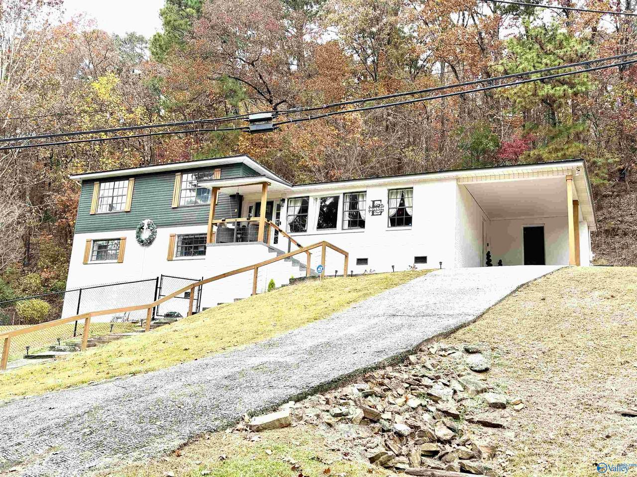 902 Highland Way - Photo 1