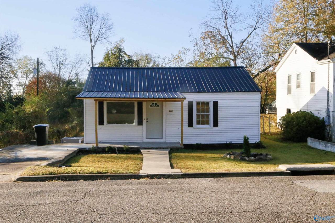 820 Avenue F - Photo 1