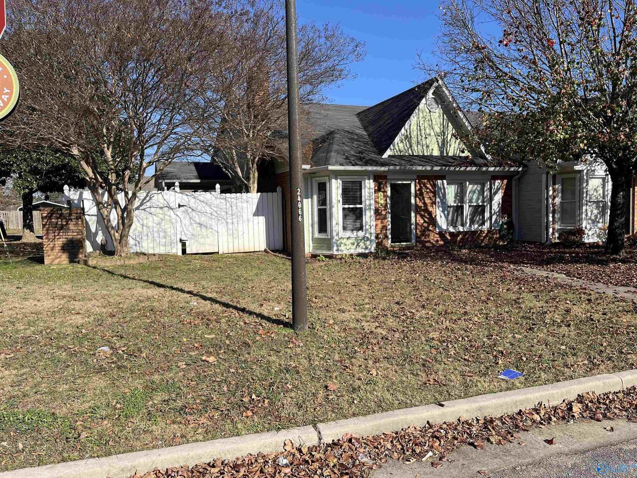 340 Shadow Pointe Drive - Photo 1