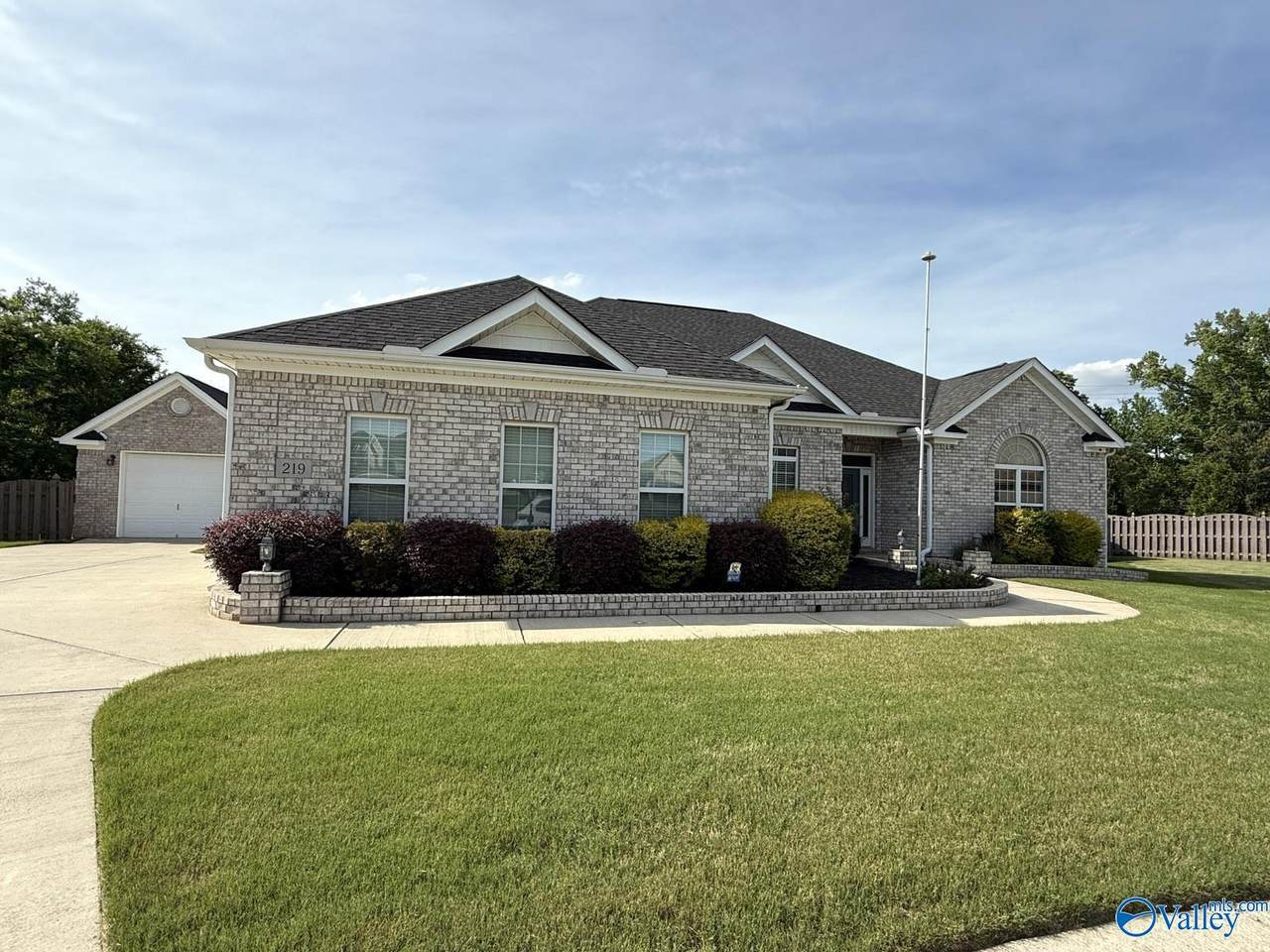 219 Woodgrove Drive - Photo 1