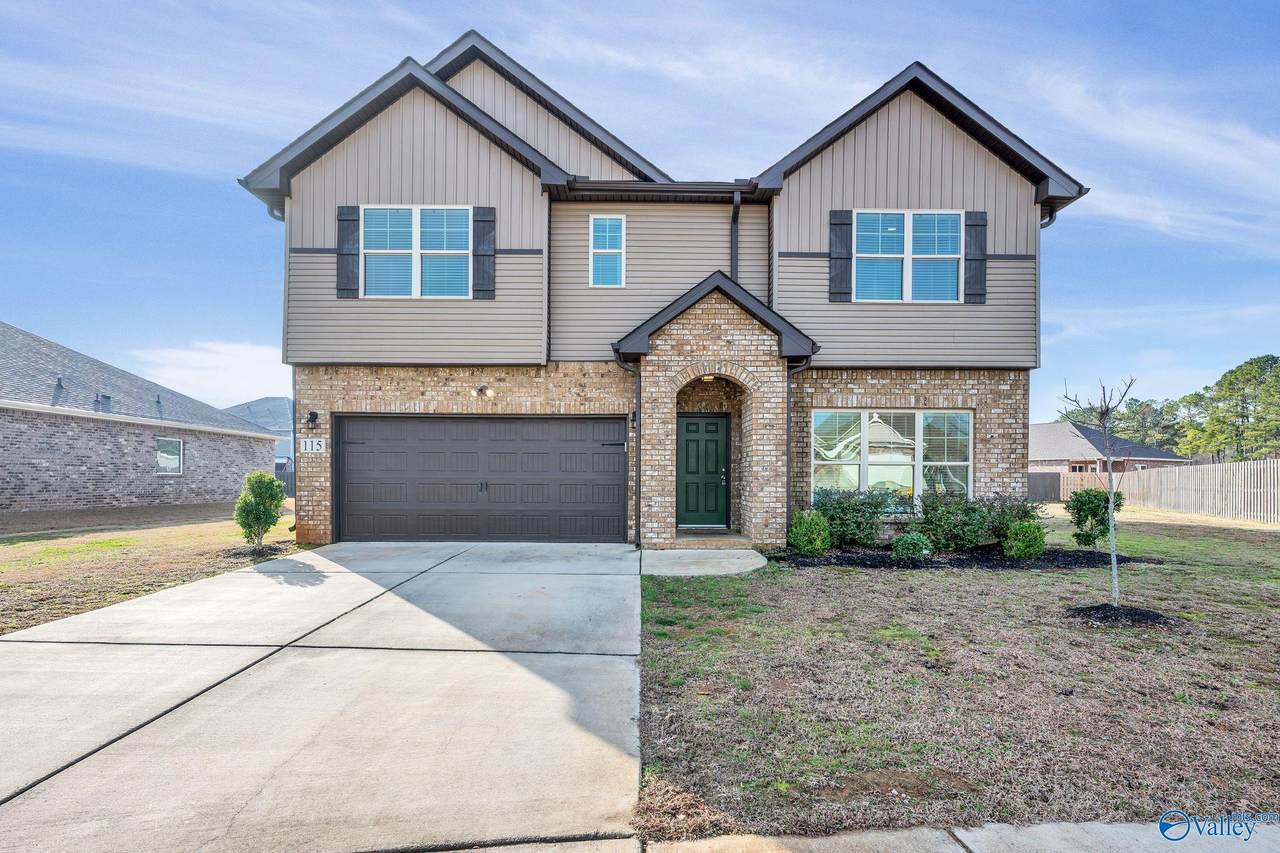 115 Pointe Haven Court - Photo 1