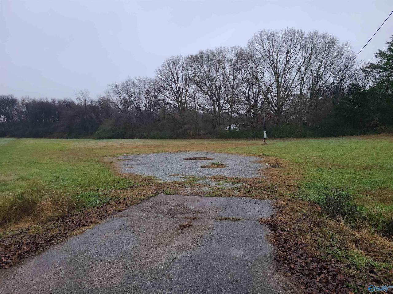 27287 Oakcrest Drive - Photo 1