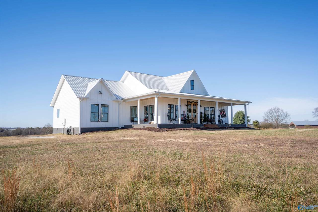 400 Eberhart Road - Photo 1