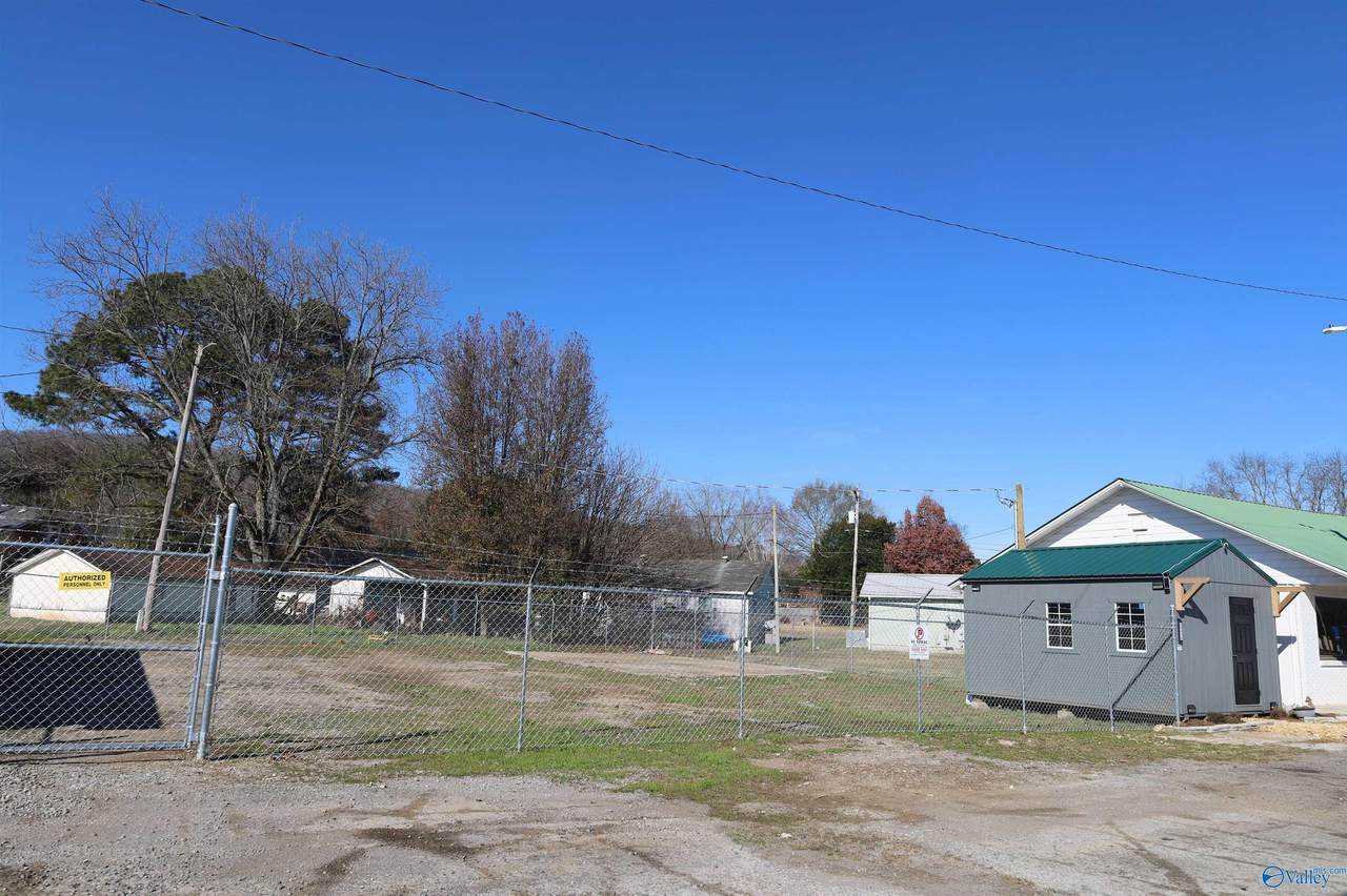 330 Alabama Highway 35 - Photo 1