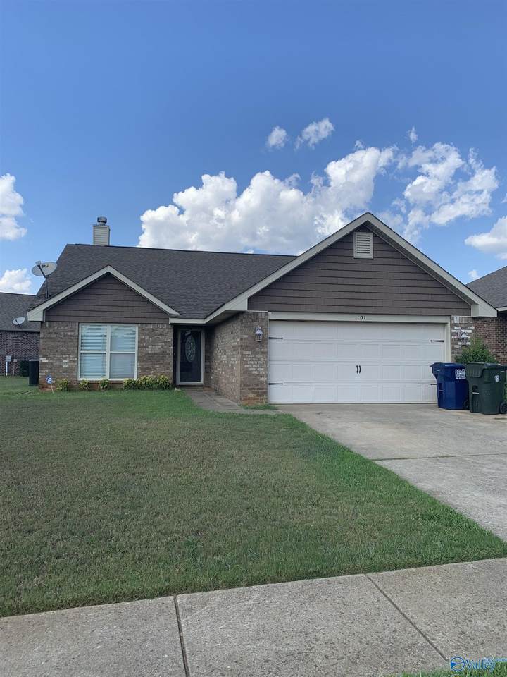 101 Oxfordwill Court - Photo 1