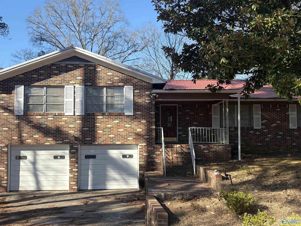 917 Tomahawk Trail - Photo 1