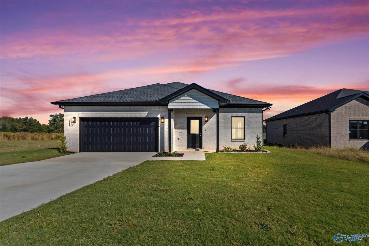 17194 Red Hill Road - Photo 1