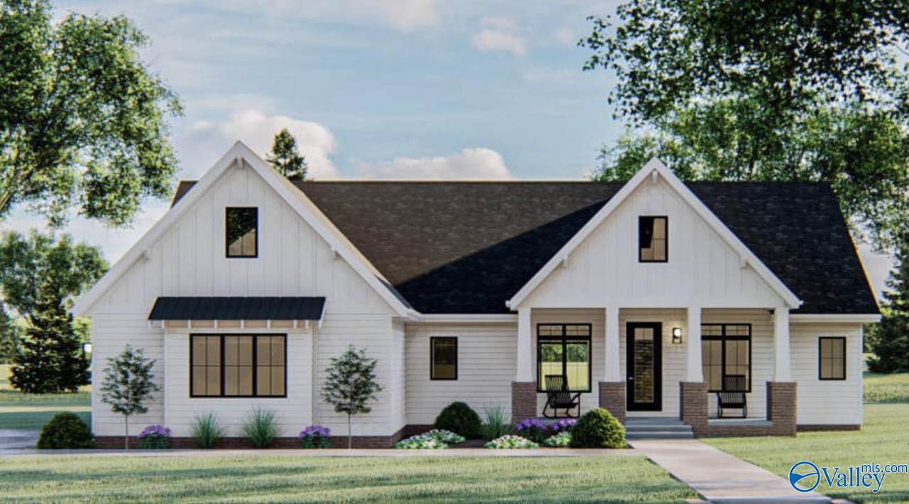 372 Lake Creek Drive - Photo 1