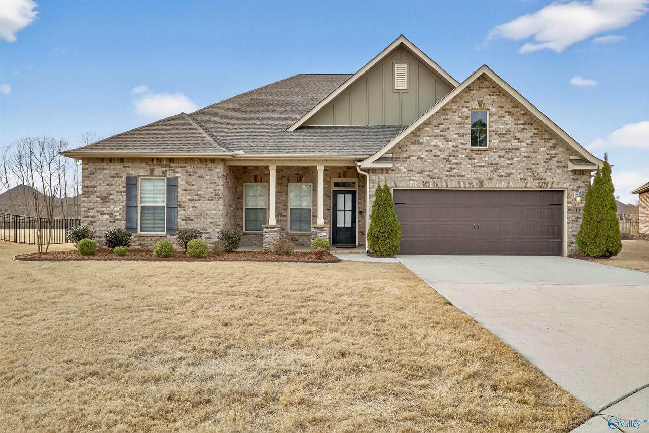 112 Creek Gravel Drive - Photo 1