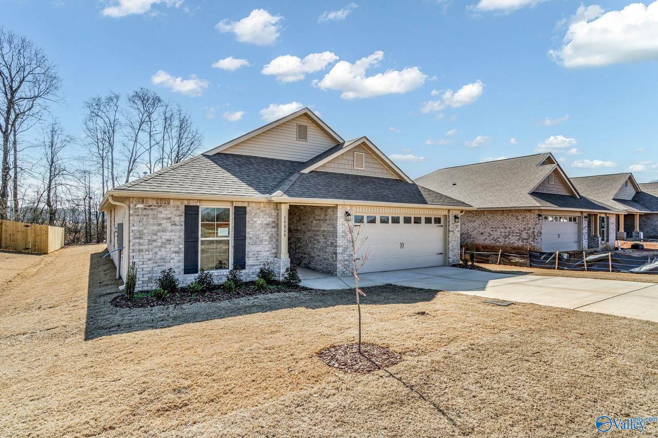 15415 Springbrook Trace - Photo 1