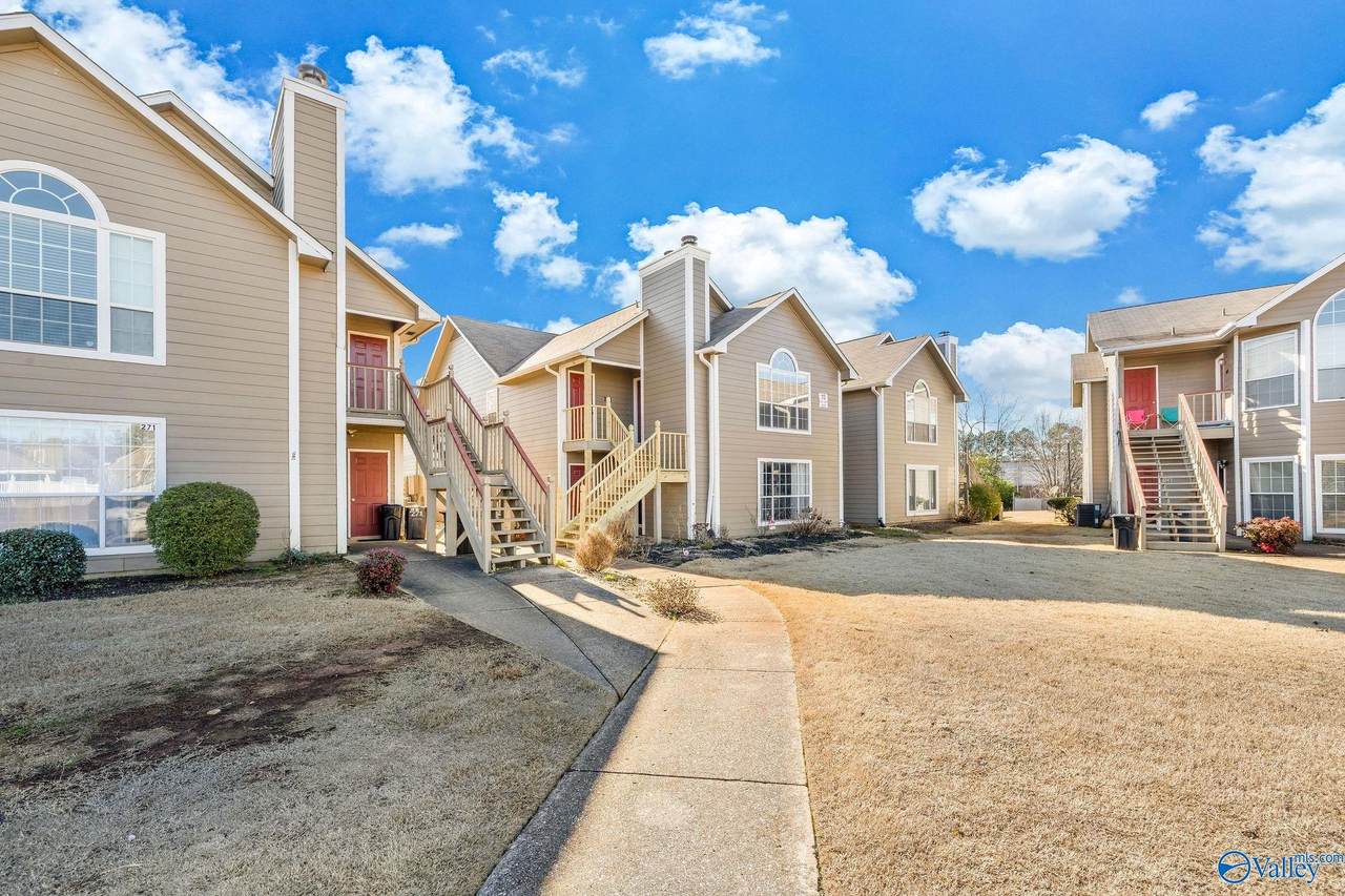 261 Waters Edge Lane - Photo 1