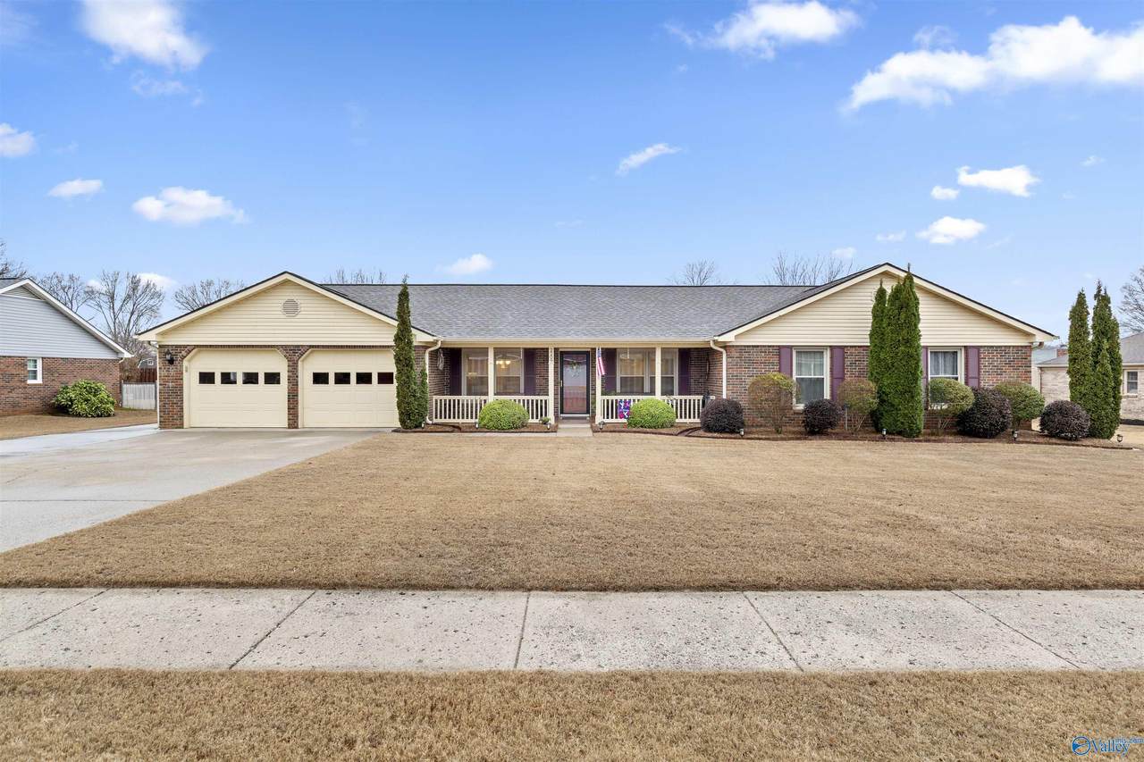 2209 Lugenia Drive - Photo 1