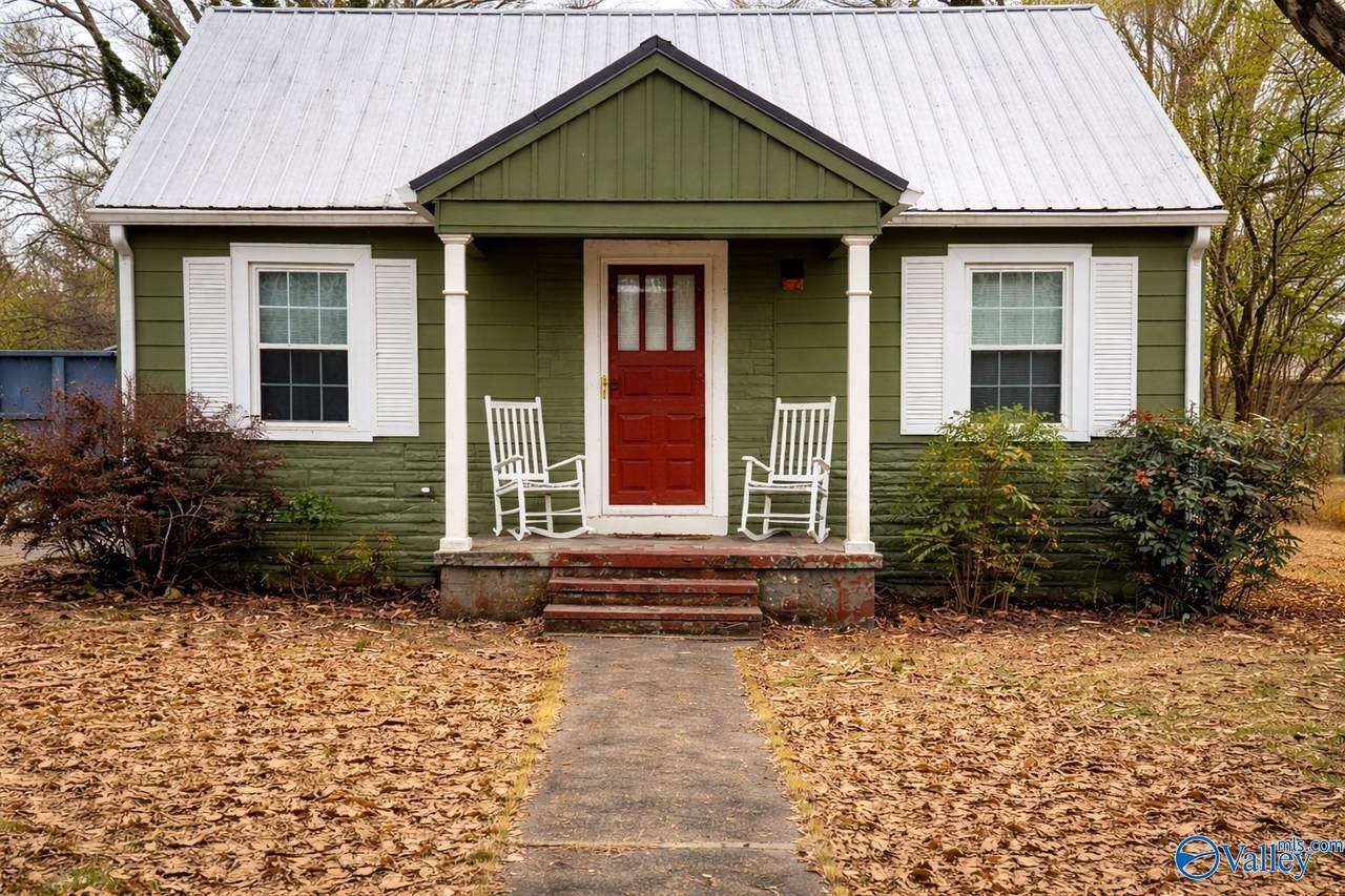 1112 9th Avenue - Photo 1