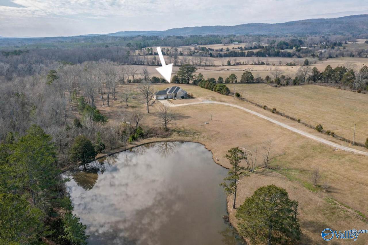 2810 Coates Bend Road - Photo 1