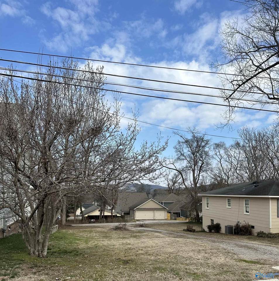 1305 Highland Avenue - Photo 1