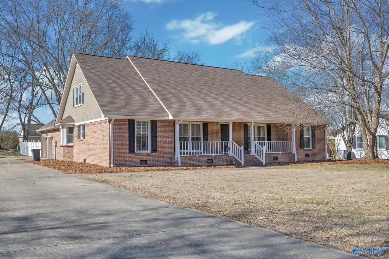 5638 Pawnee Circle - Photo 1