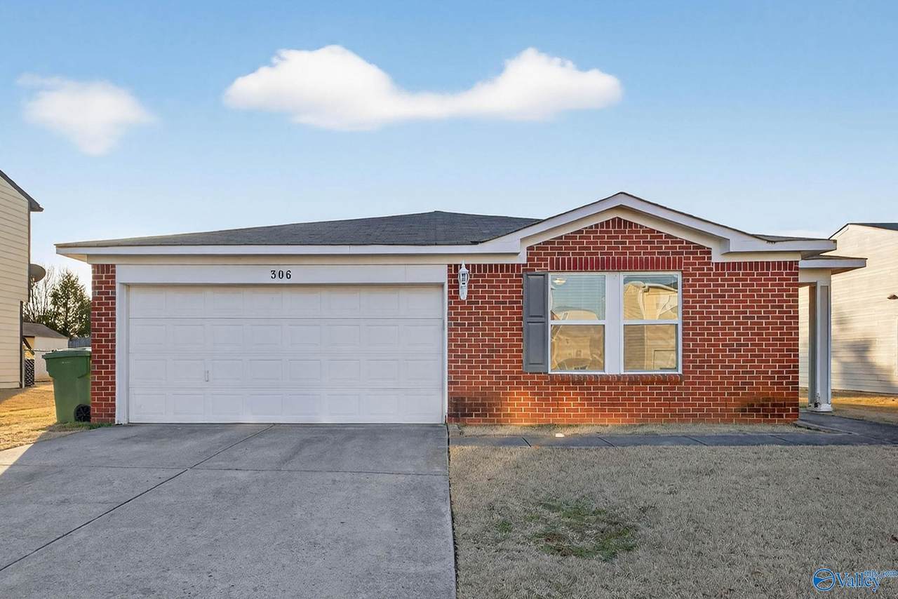 306 Kenneth Boulevard - Photo 1