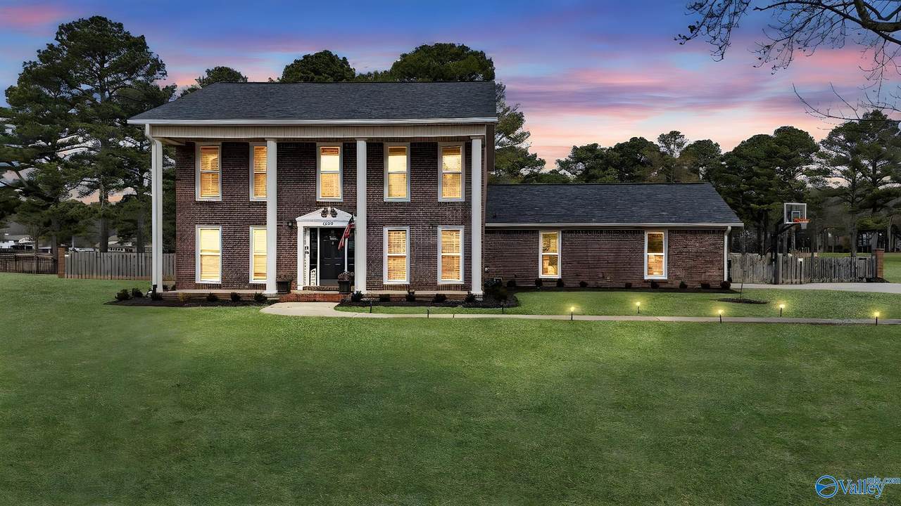 4530 Arrowhead - Photo 1