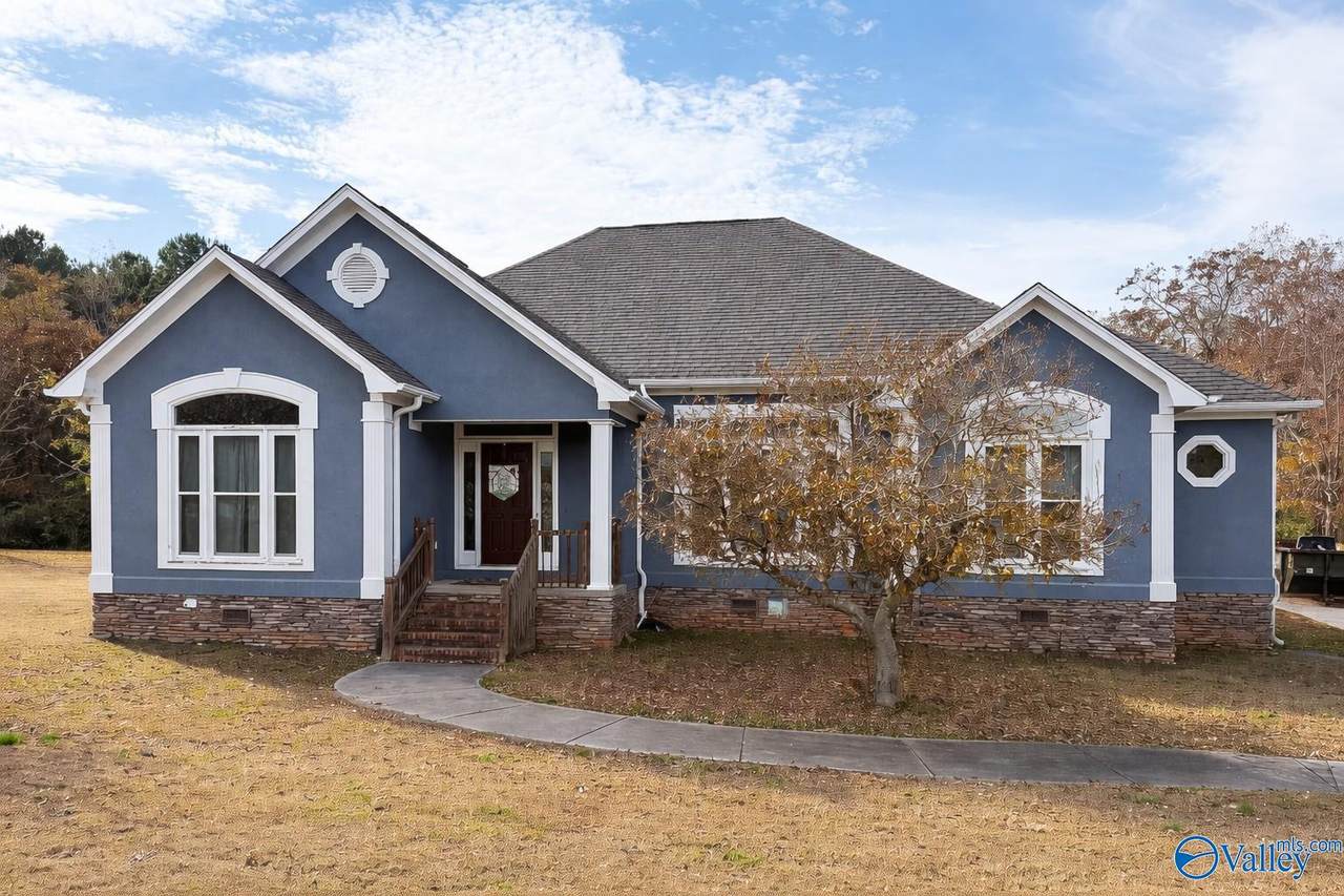 208 Wimberly  Drive - Photo 1