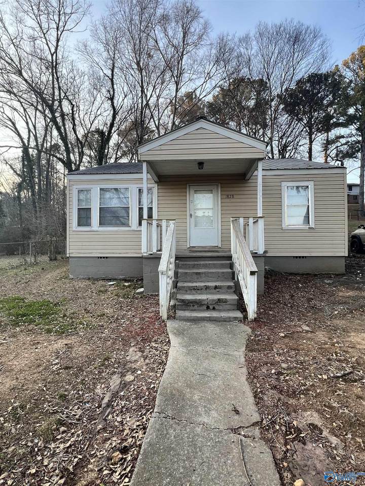 1828 Rayburn Avenue - Photo 1