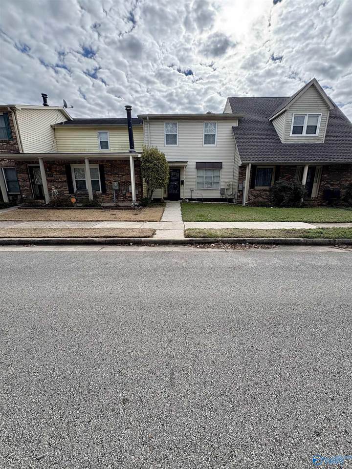 317 Chateau Drive - Photo 1