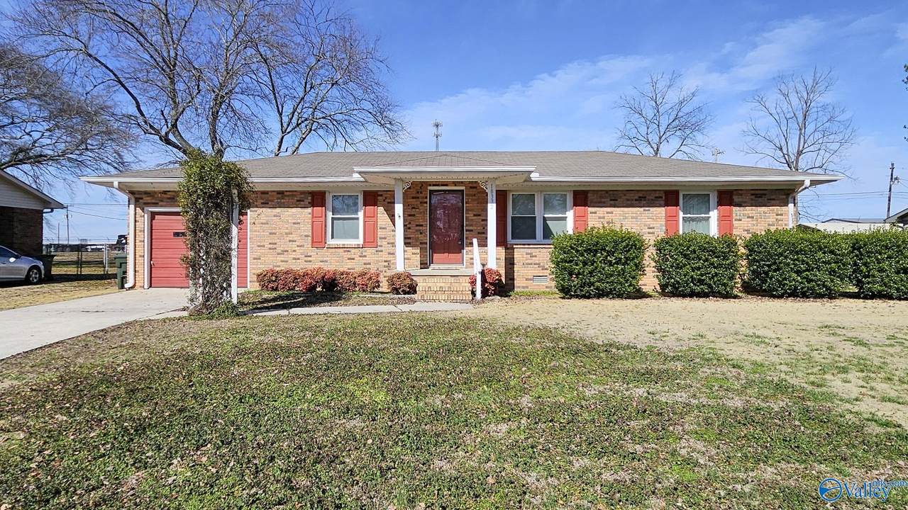 18332 Elles Drive - Photo 1