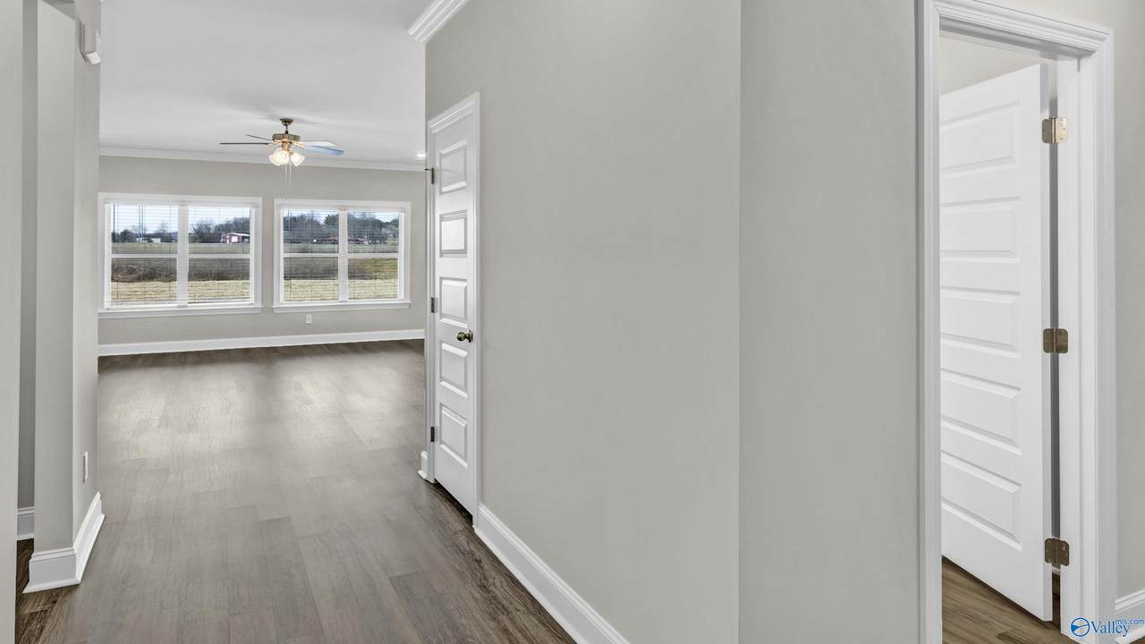 https://bt-photos.global.ssl.fastly.net/nalmls/1280_boomver_1_21909855-2.jpg