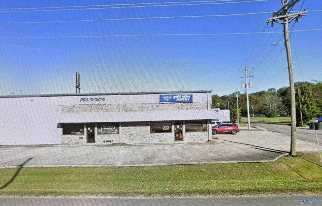 820 Us Highway 31 - Photo 1