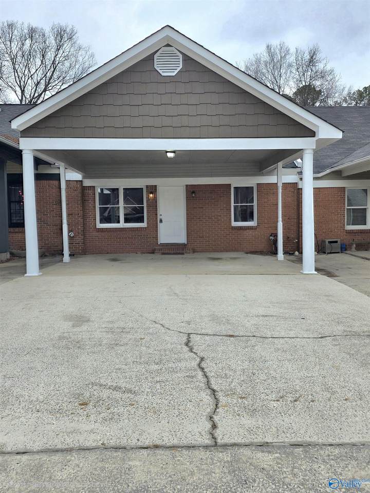 407 Pine Street - Photo 1