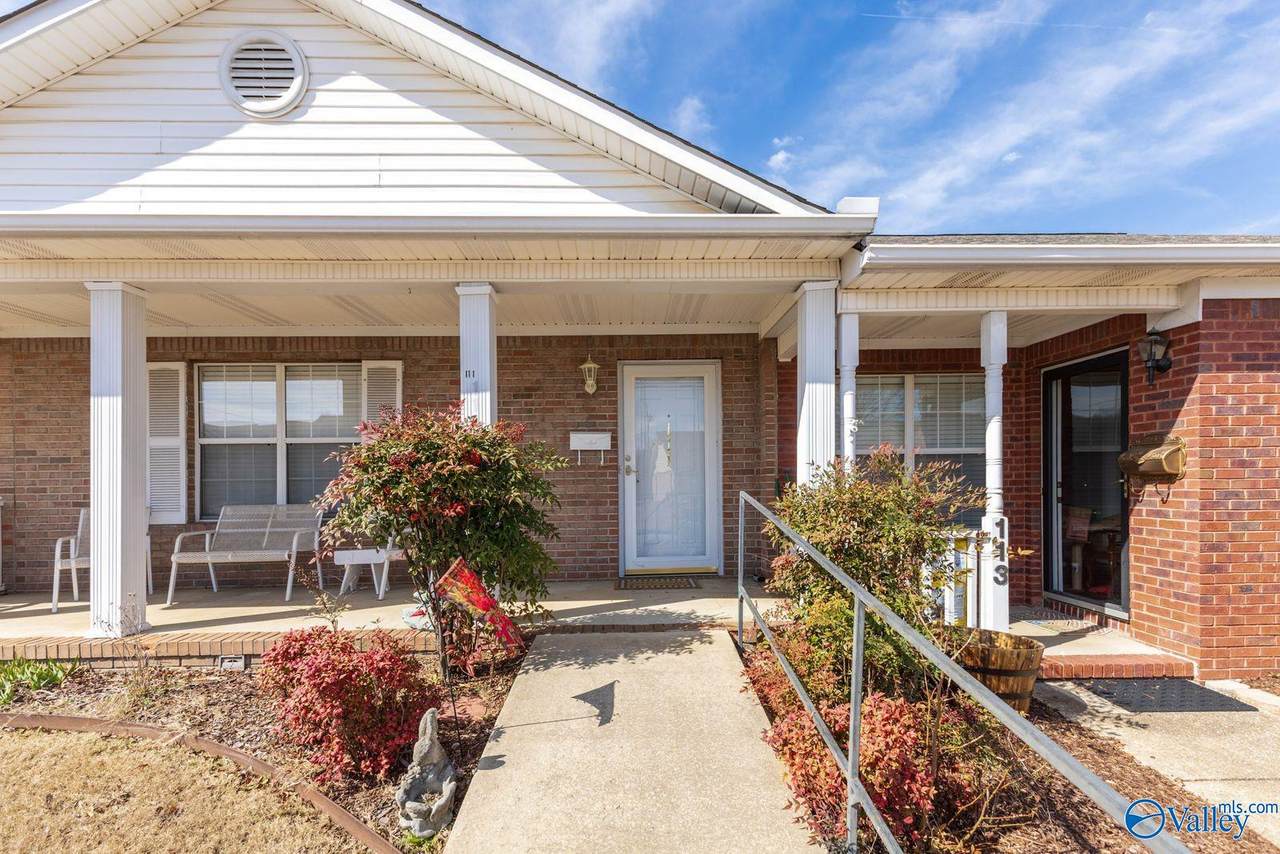 111 Sycamore Place - Photo 1