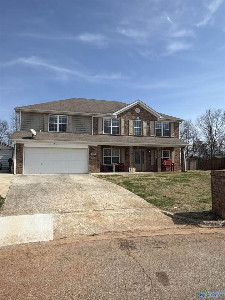 123 Upland Circle - Photo 1