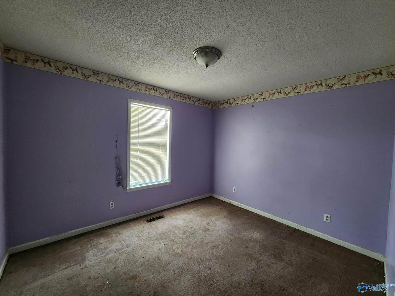 https://bt-photos.global.ssl.fastly.net/nalmls/1280_boomver_1_21911344-2.jpg