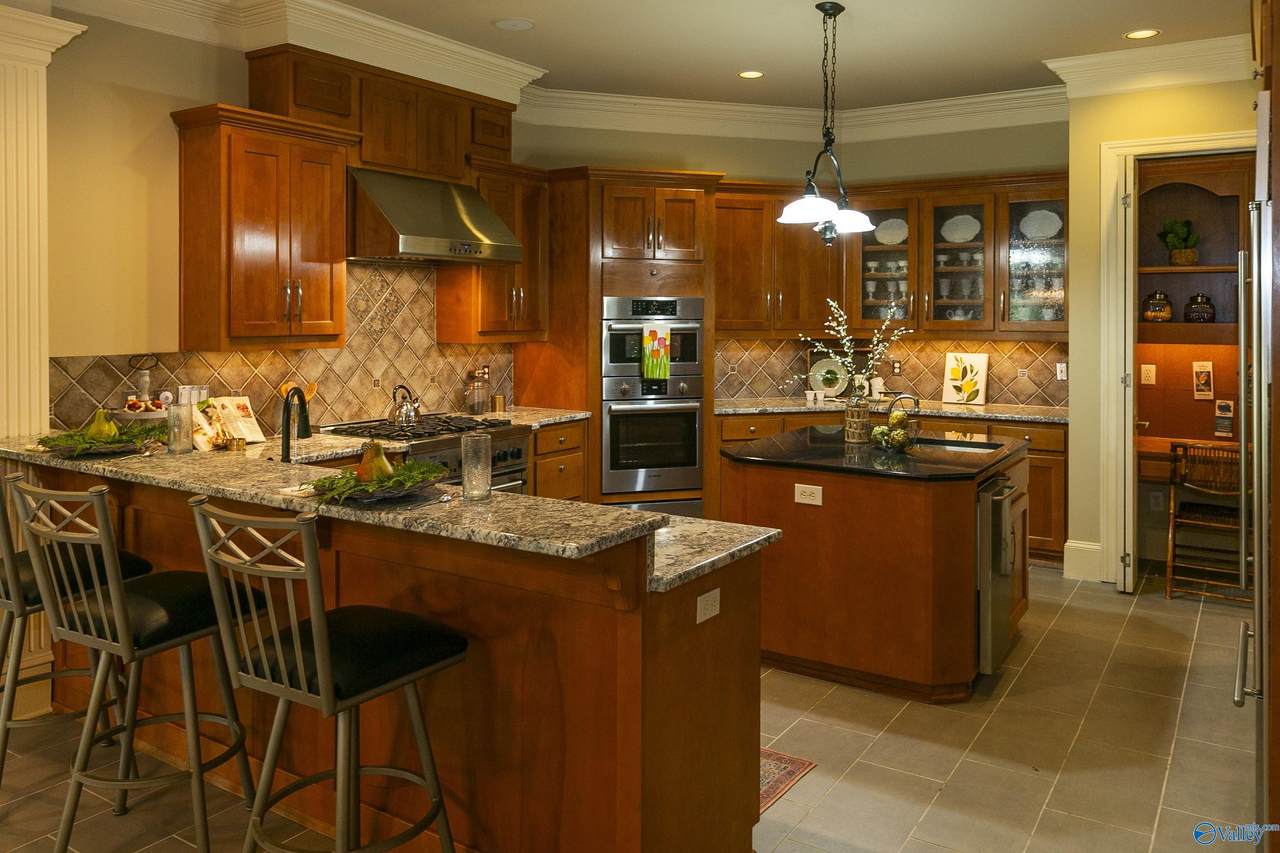 https://bt-photos.global.ssl.fastly.net/nalmls/1280_boomver_1_21911389-2.jpg