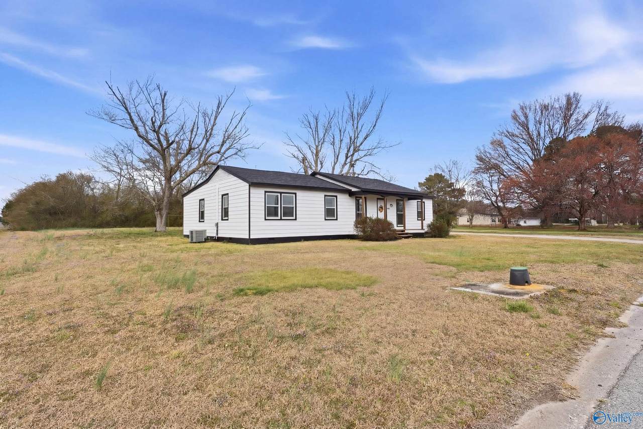648 Scott Road - Photo 1