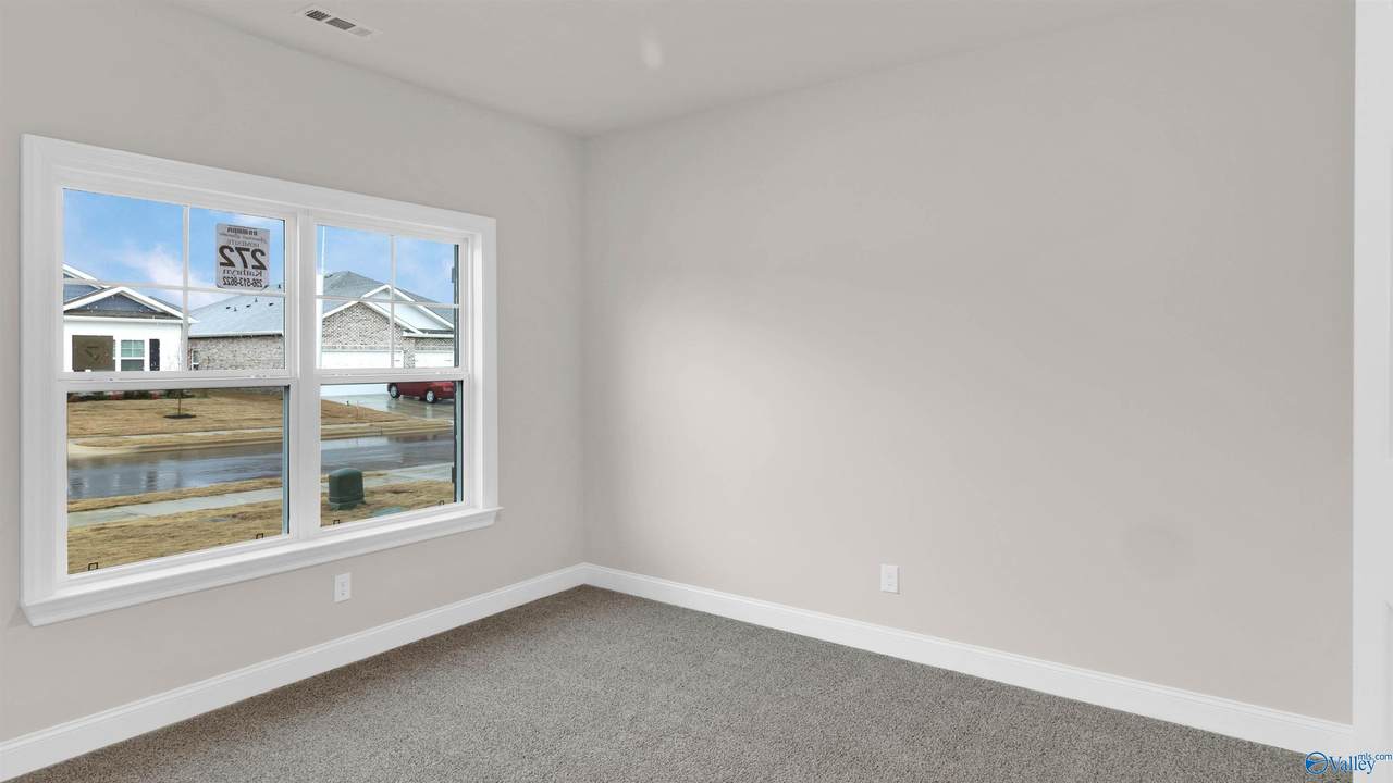 https://bt-photos.global.ssl.fastly.net/nalmls/1280_boomver_1_21911524-3.jpg