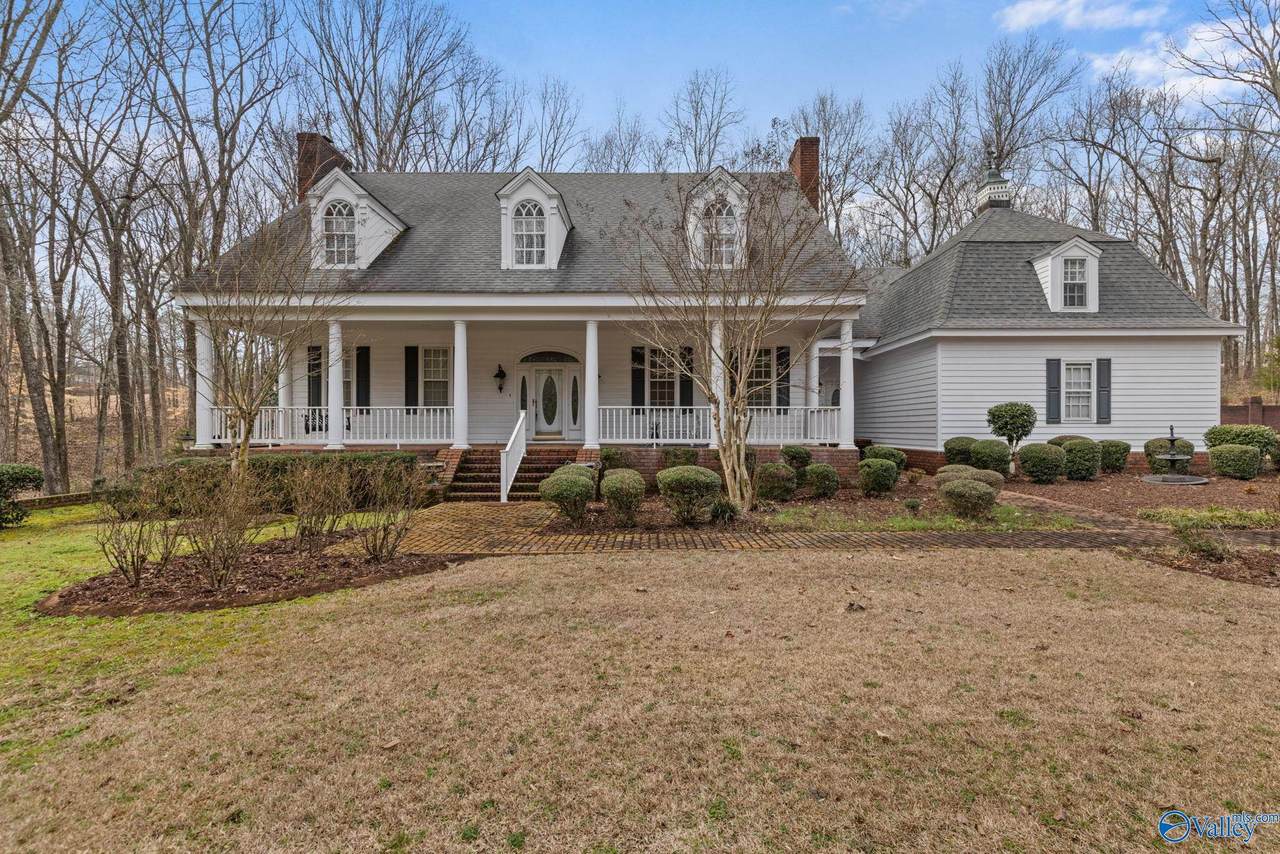 71 Windsor Drive - Photo 1