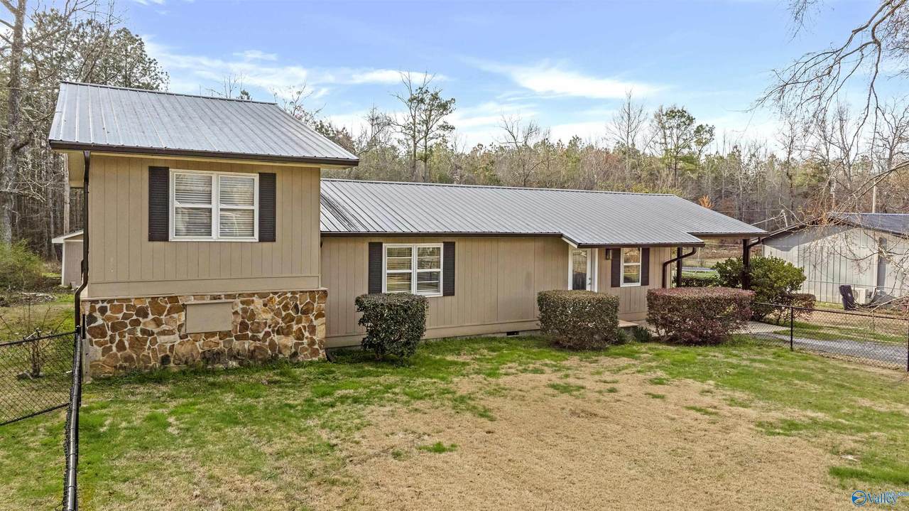 10 Woodland Drive - Photo 1