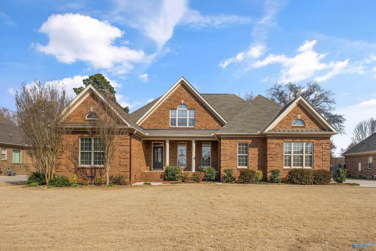 14892 Wildwood Drive - Photo 1