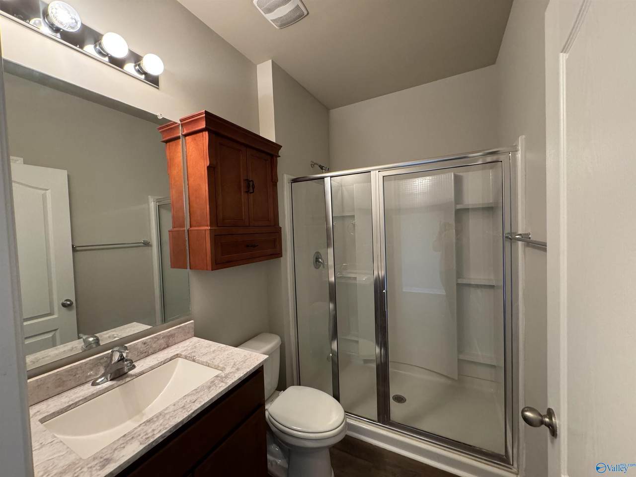 https://bt-photos.global.ssl.fastly.net/nalmls/1280_boomver_1_21911849-2.jpg