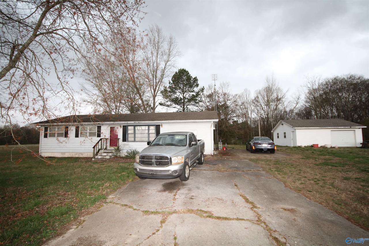 6301 County Road 130 - Photo 1