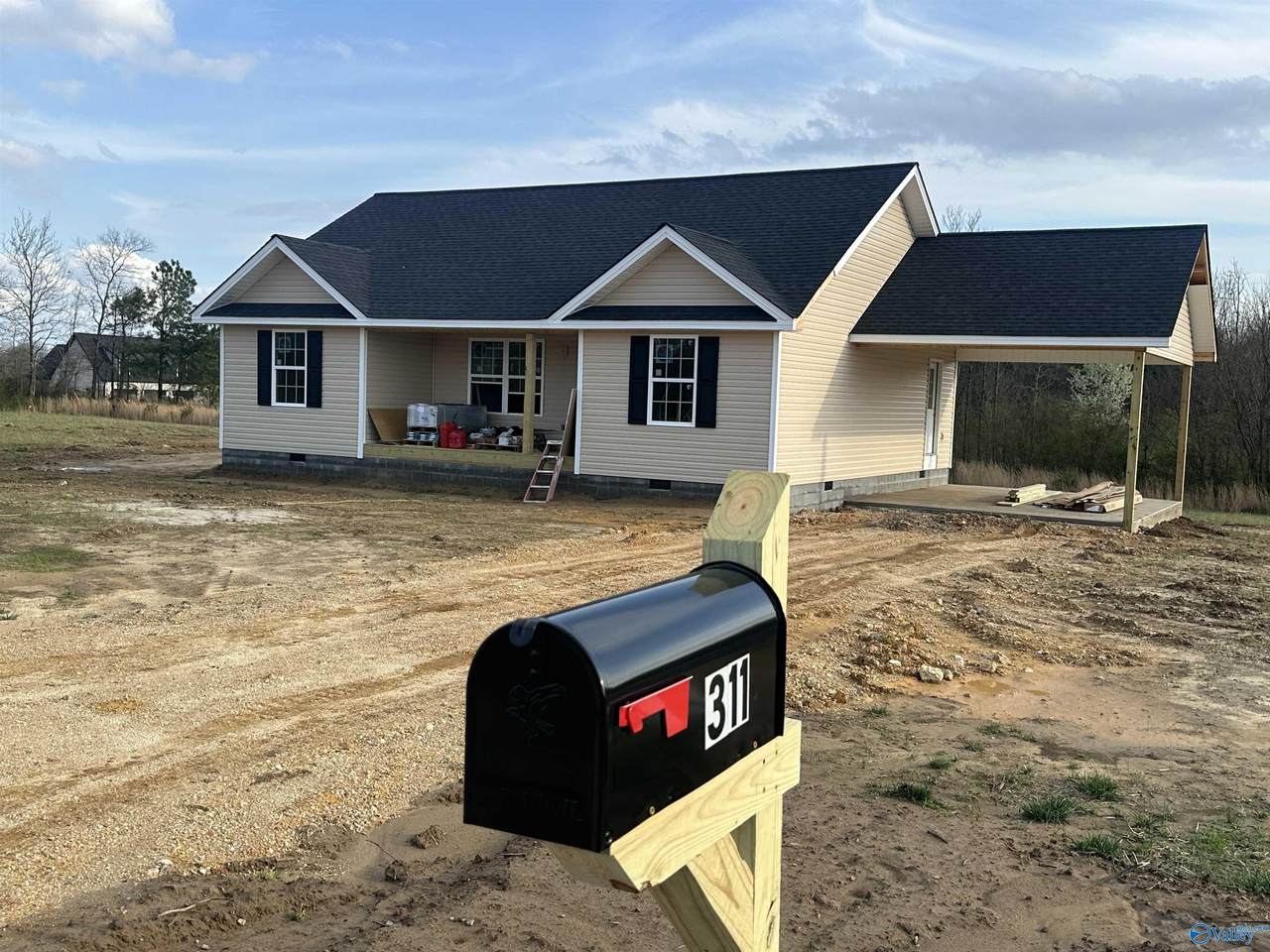 311 County Road 460 - Photo 1