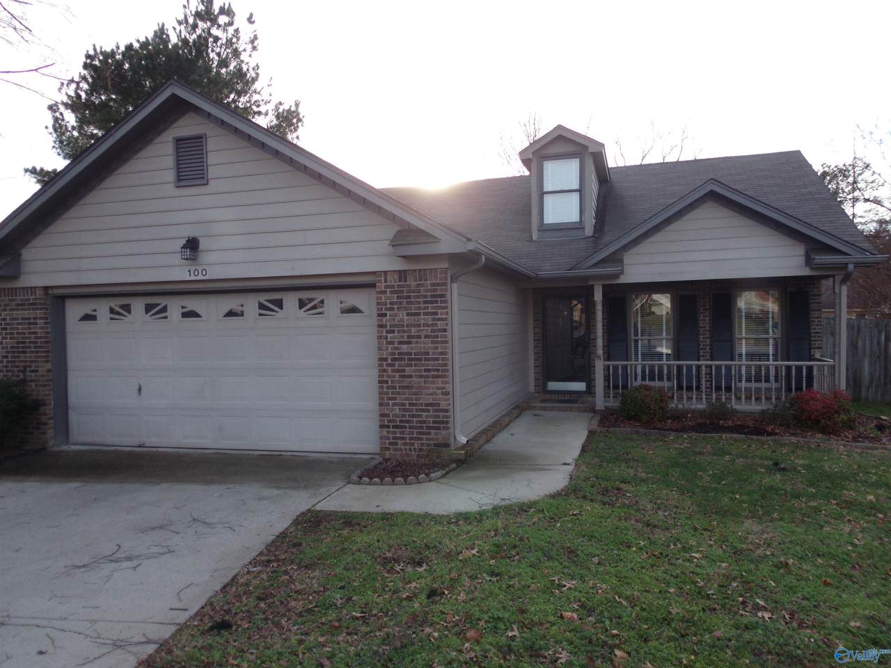 100 Tess Circle - Photo 1