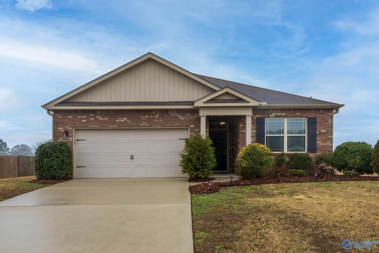 134 Natalie Jane Drive - Photo 1
