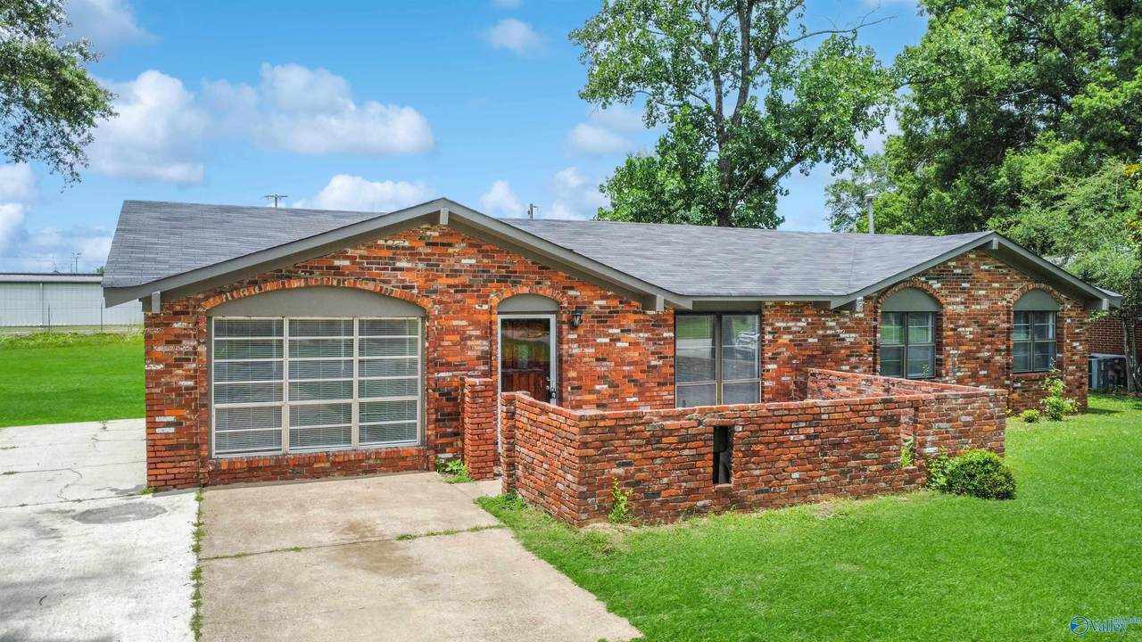 2407 Morgan Avenue - Photo 1