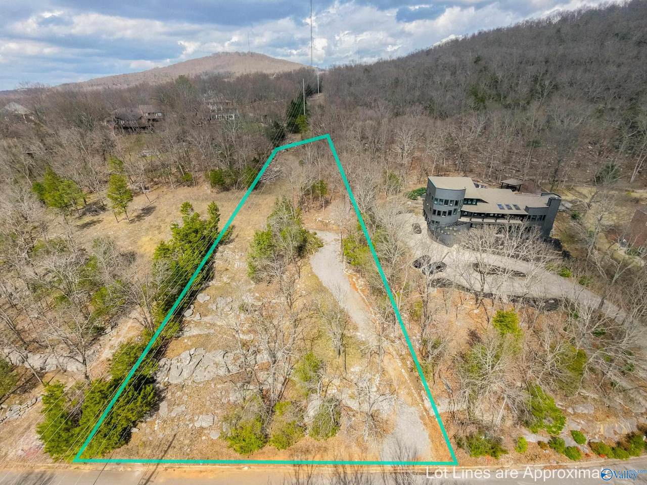 1611 Chandler Road - Photo 1