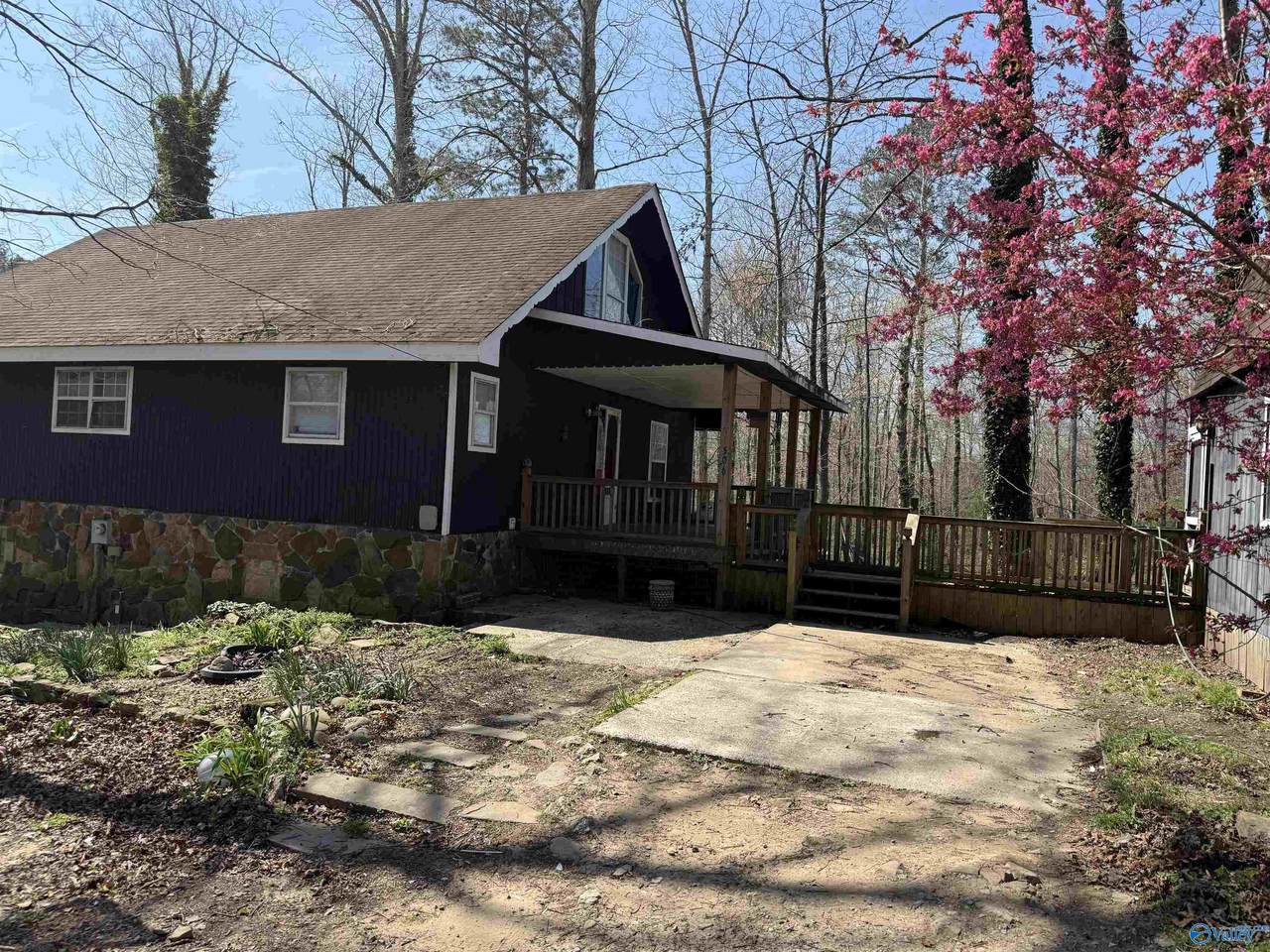 506 County Road 882 - Photo 1