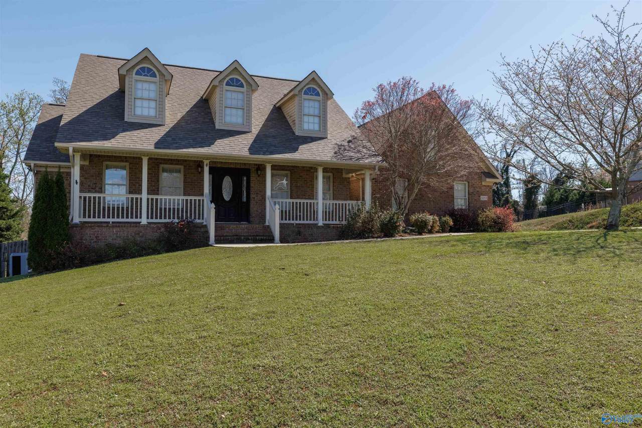 3203 Hillcrest Drive - Photo 1