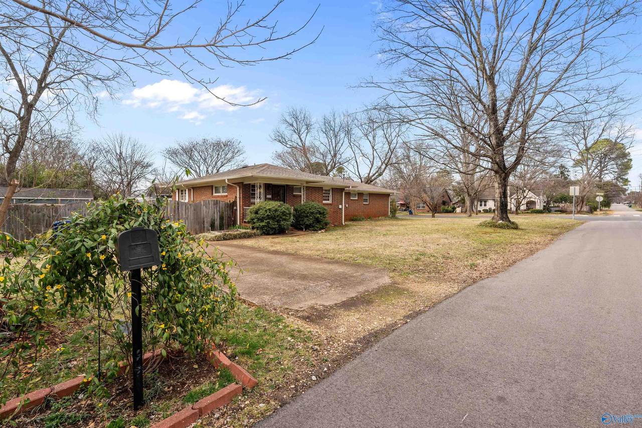215 Minor Street - Photo 1
