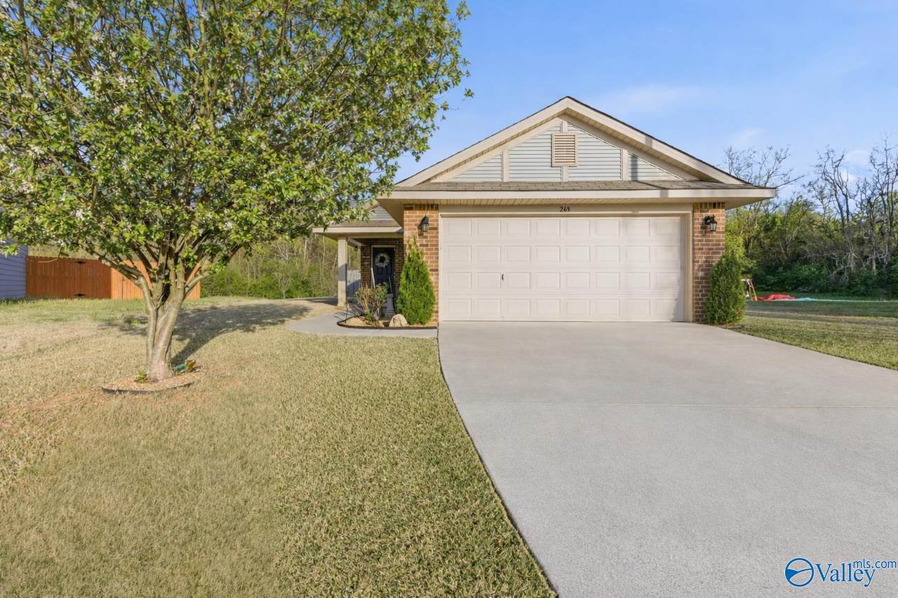 265 Valleyside Drive - Photo 1