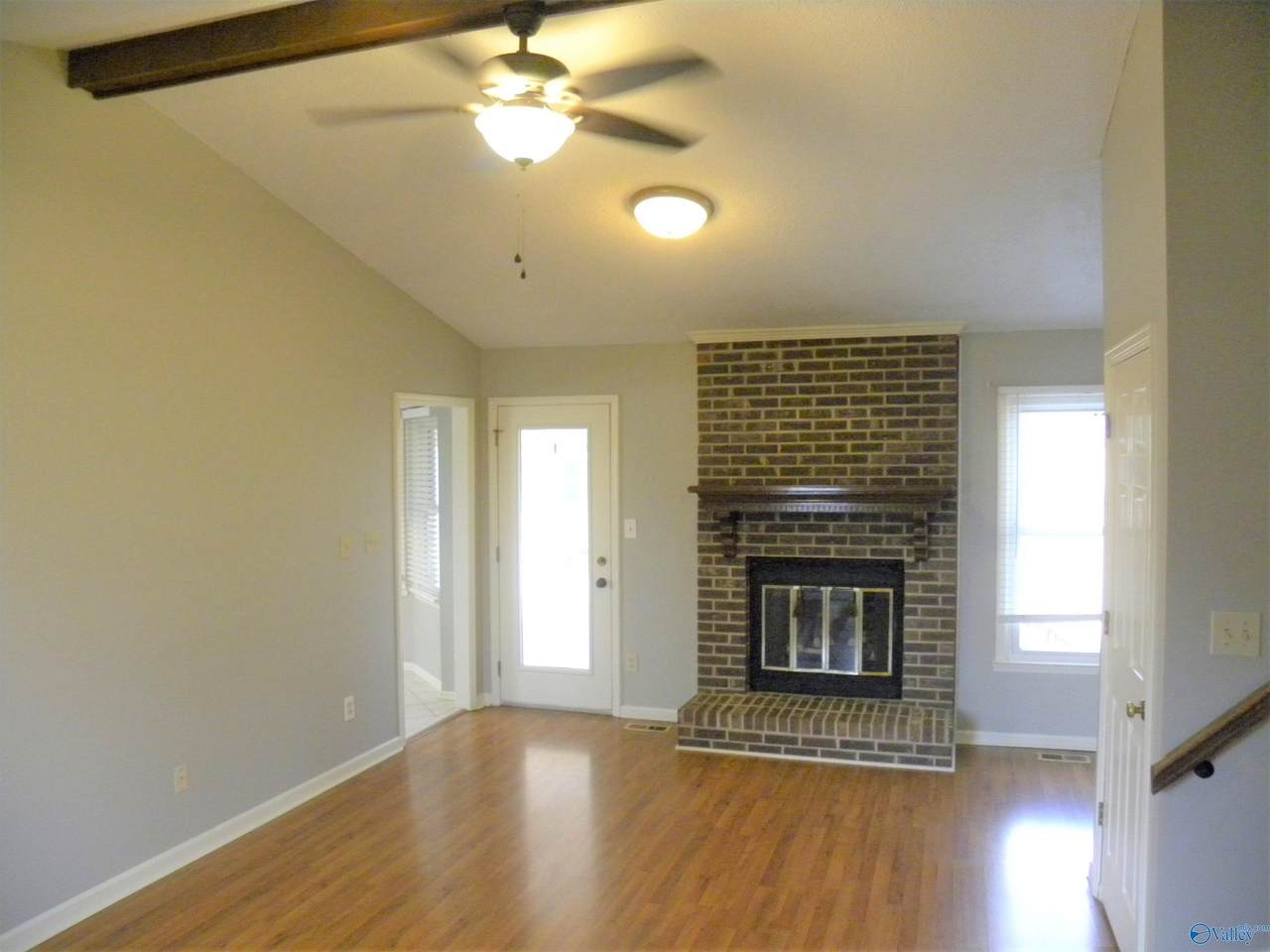 https://bt-photos.global.ssl.fastly.net/nalmls/1280_boomver_1_21913760-2.jpg